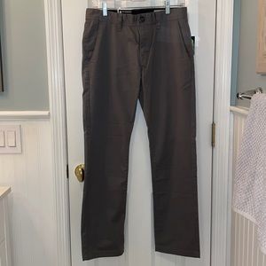 Volcom BNWT Men’s Frikin Modern Fit Stretch Chino